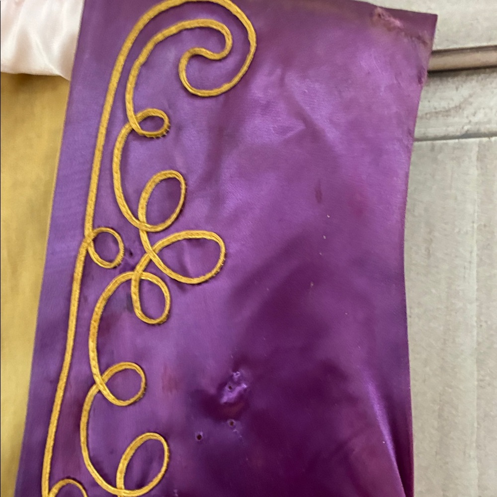 Lions Club International 60’s Purple and Gold Embroidered Vest - Picture 2 of 10
